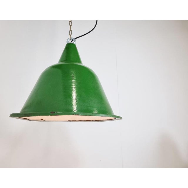 Large Vintage Industrial Green Enamel Pendant Light, 1960s For Sale - Image 6 of 9