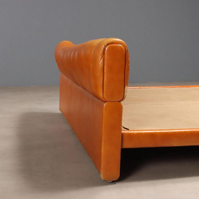 Bed by Luigi Massoni for Poltrona Frau For Sale - Image 6 of 12