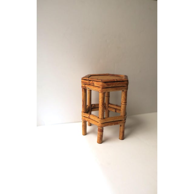 Wicker Bamboo Pedestal Plant or Drink Stand For Sale In New York - Image 6 of 11