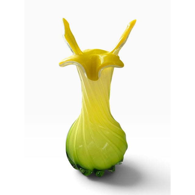 Mid-Century Modern Vintage Green & Yellow Jack-in-the-Pulpit Glass Vase, Made in China For Sale - Image 3 of 8