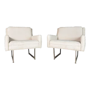 Set of 2 Mid Century Modern Lounge Chairs Set on Chrome Bases by Patrician Furniture Co, 1960s