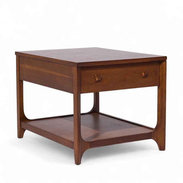 Broyhill Brasilia Mid Century Walnut and Brass Side End Tables - Pair For Sale In Chicago - Image 6 of 12