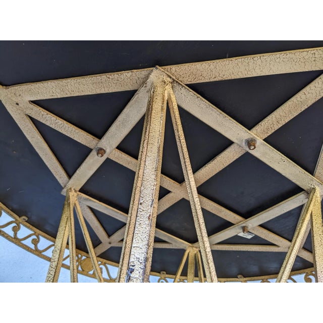 1990s Thomasville 44" Wrought Iron Table W/Tessellated Fossiliferous Limestone Top For Sale - Image 6 of 12