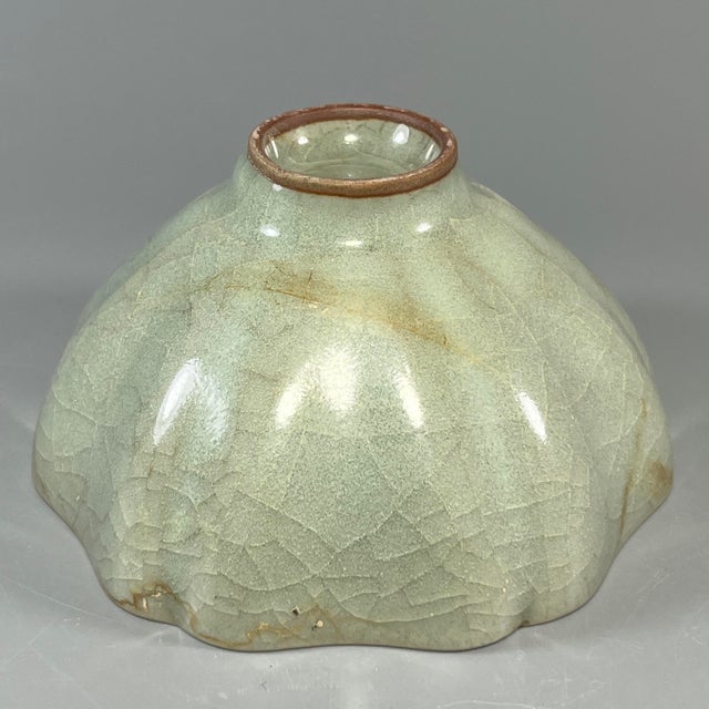 Antique Chinese Celadon Lobed Flower‑Form Bowl, Collectible For Sale - Image 4 of 5