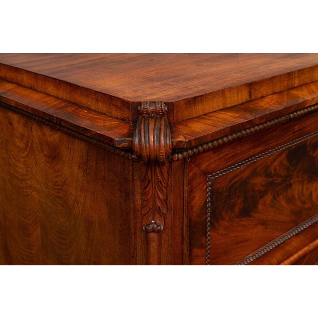 19th Century Biedermeier Chest of Drawers in Mahogany For Sale - Image 11 of 18