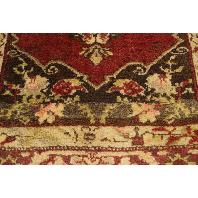 Vintage Turkish Yastik Rug - 01'07 X 02'10 For Sale - Image 4 of 8