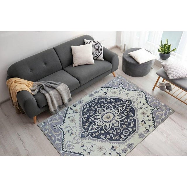 8x10 Gray Hand-Knotted Wool Floral Starburst Medallion Traditional Carpet Rug For Sale In New York - Image 6 of 6