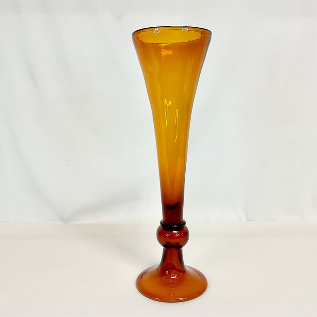 1970s 1970s Vintage Boho Chic Hollywood Regency Handblown Murano Style Tall Trumpet Vase For Sale - Image 5 of 12
