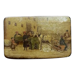 Late 19th - Early 20th Century Russian Lacquered Paper Mache Snuff Box
