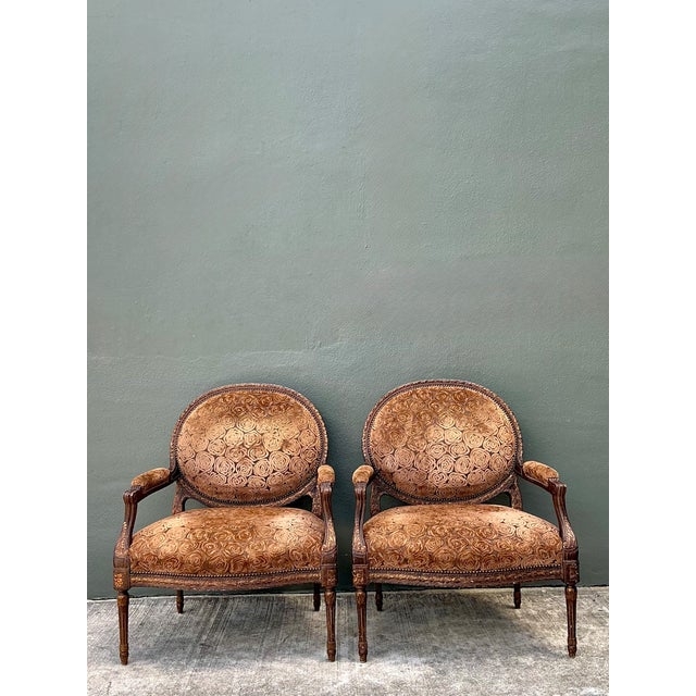 Late 20th Century Vintage Isenhour Carved Fauteuil Armchairs - Pair For Sale - Image 5 of 12