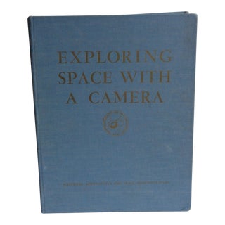 1960s Hardcover Photography Book - Exploring Space With a Camera For Sale
