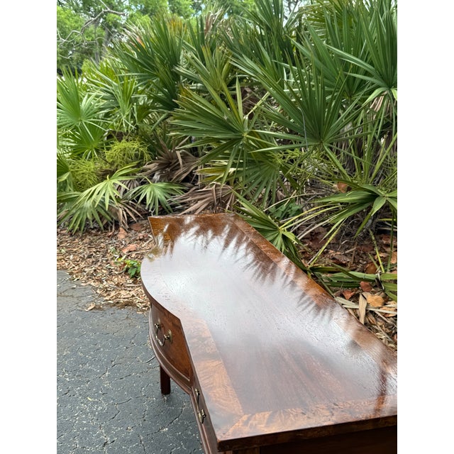 1990s Vintage Sherrill Mahogany Console Table With Brass Hardware | Classic Traditional Entryway or Sofa Table For Sale - Image 5 of 6