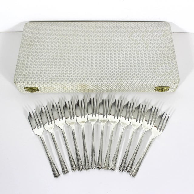 Vintage English Silver Plated Pastry Cake Dessert Forks in Original Case- 12 Pieces For Sale - Image 9 of 10