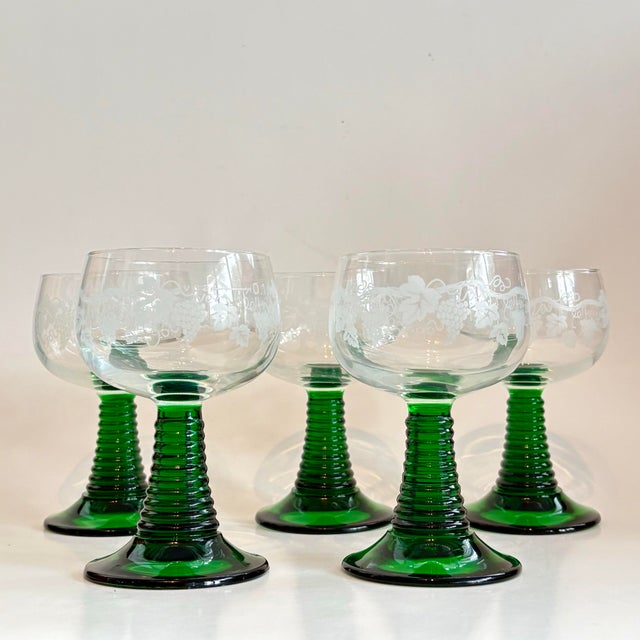 Mid-Century Modern Vintage French Luminarc Roemer Green Stem Wine Glasses – Set of 5 For Sale - Image 3 of 10