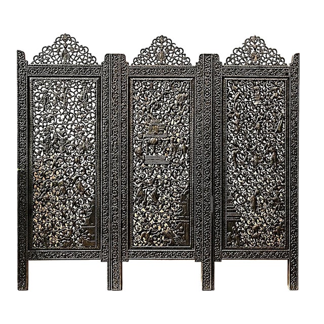 1900s Heavily Carved Anglo Indian 3 Panel Screen Room Divider. For Sale