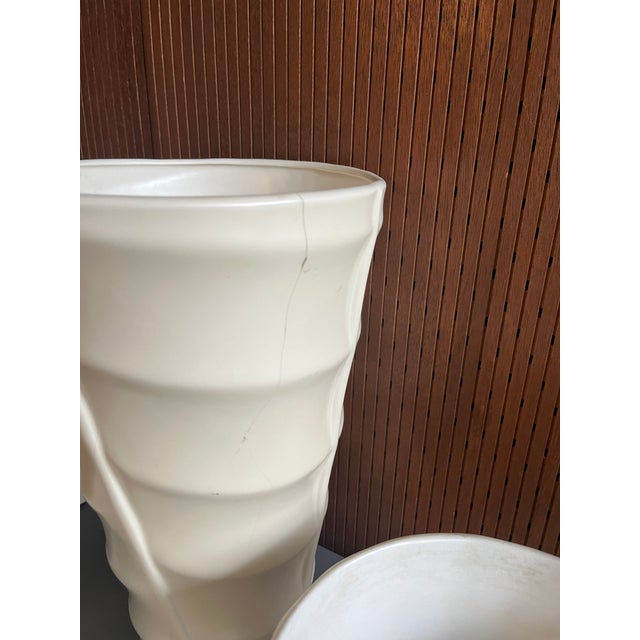 Vintage Cream/White Pottery Ceramics 40s McCoy/Bauer/Usa/Catalina Lot (12) For Sale - Image 15 of 16