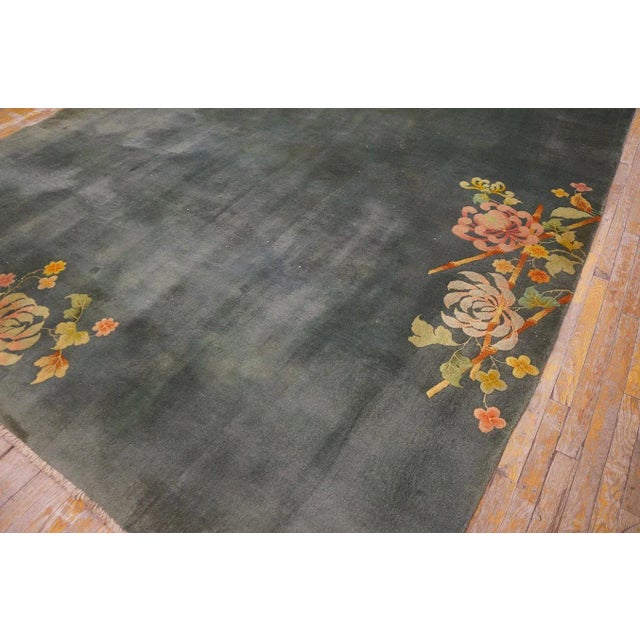 1930s 1930s Green Floral Minimalist Antique Chinese Art Deco Carpet 8'10" X 11'7" Knotted Wool Rug For Sale - Image 5 of 11
