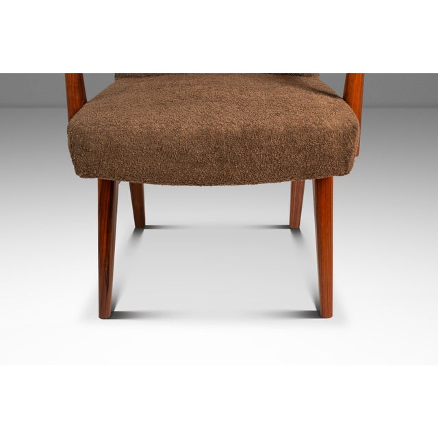 Set of Two (2) Rare Mid-Century Modern Model C-108 Armchairs in Walnut & Brown Bouclé Attributed to Jens Risom for Jens Risom Design, Usa, C. 1950s For Sale - Image 13 of 18