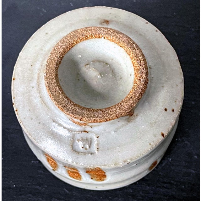 Ceramic Stoneware Tea Bowl in Shino Style by Warren Mackenzie For Sale - Image 4 of 11