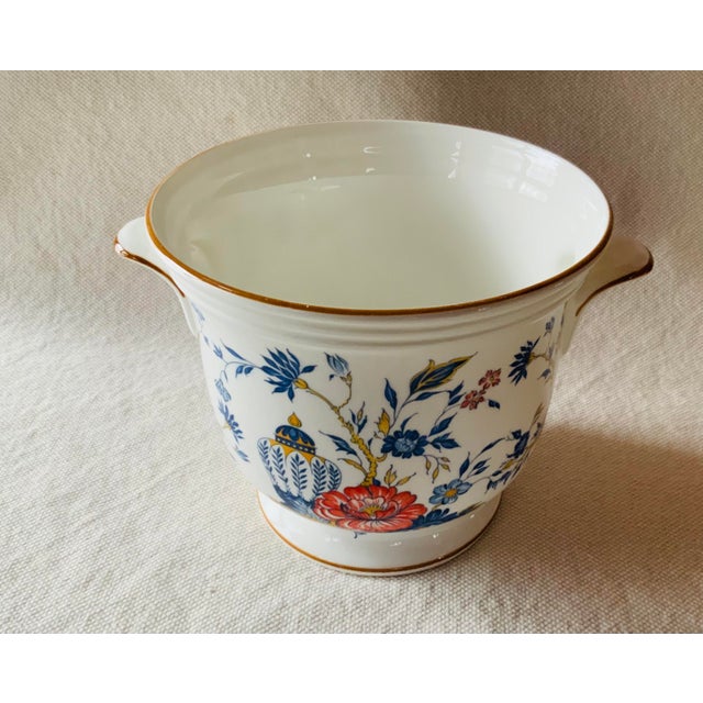 Chinoiserie Staffordshire English Bone China Cachepot — Penang Pattern Chinoiserie For Sale - Image 3 of 17