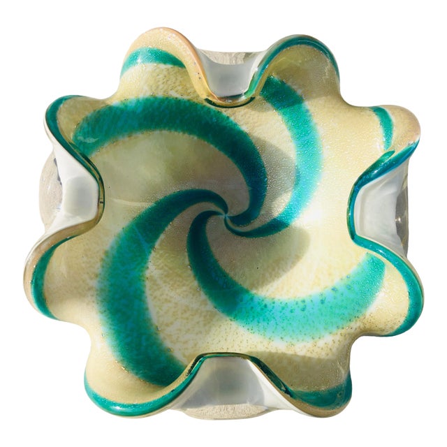 Vintage Alfredo Boggini Marano Green and White Swirled Italian Art Glass Bowl. For Sale