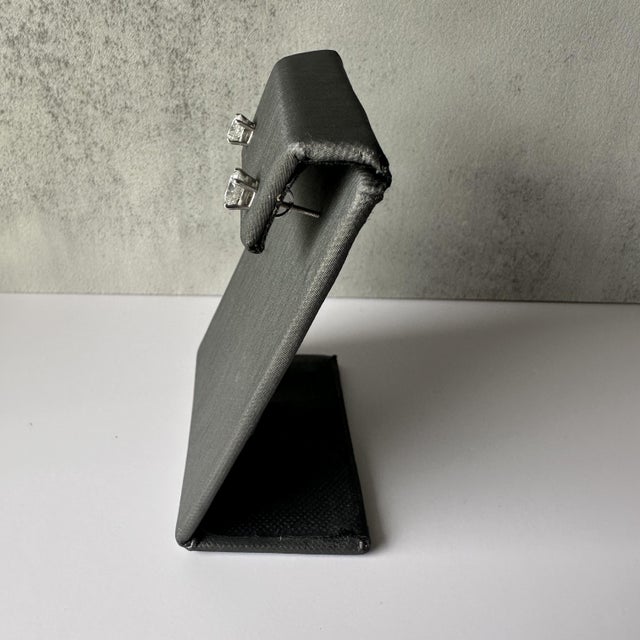 Contemporary Estate Natural Diamond Studs in 14kt White Gold - 1.40ctw Diamonds, A Pair For Sale - Image 3 of 6