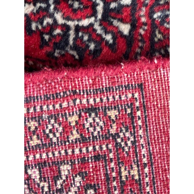 Small Vintage Pakistani Rug from Bobyrugs, 1980s For Sale - Image 15 of 16