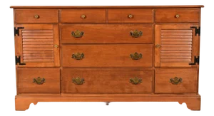 Ethan Allen American Colonial Solid Maple Dresser or Credenza, 1970s