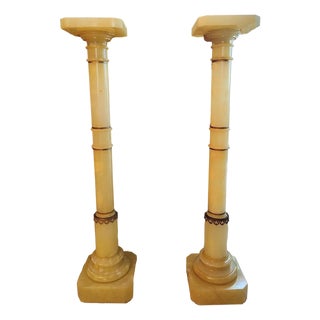 Pair of 1940s Italian Onyx and Gilt Brass Large Pedestals Columns For Sale