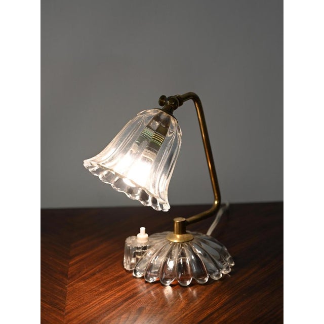 Bellflower Adjustabe Table Lamp in Murano Glass and Brass by Ercole Barovier, Italy, 1940s For Sale - Image 3 of 17