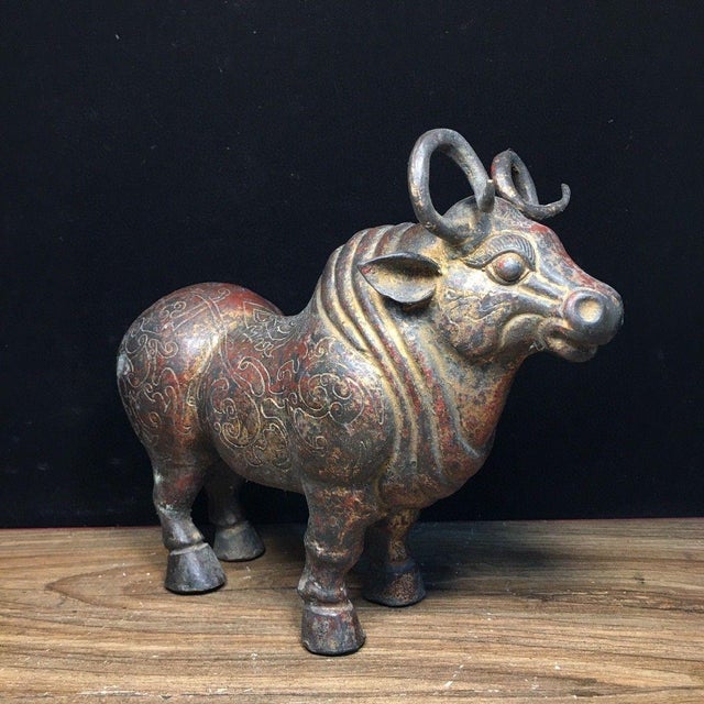 Chinese Vintage Bronze Rhinoceros Figure With Archaic Scrollwork – Xiniu Statue For Sale - Image 3 of 9