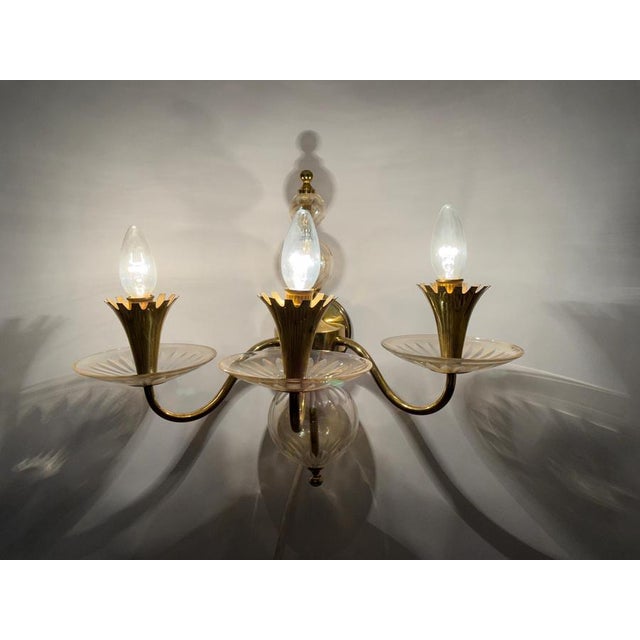 1950s Crystal and Brass Wall Sconce with Glass by Lightolier, 1950s For Sale - Image 5 of 18