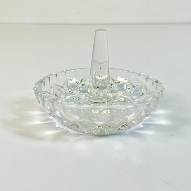Hollywood Regency 1970s Vintage Hollywood Regency Chippendale Cut Crystal Ring Holder, Starbust Design For Sale - Image 3 of 7