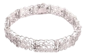 14 Karat White Gold Contemporary Bracelet With Round Diamonds