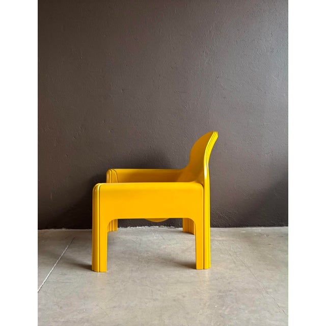 Yelllow Model 4794 Lounge Chairs by Gae Aulenti for Kartell, 1974, Set of 2 For Sale - Image 6 of 9