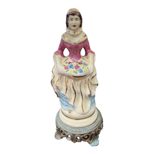 Antique 19th Century Staffordshire Eng. Figurine Scottish Lady on Metal Base 9in