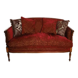 1990s Hickory Chair Sheraton Style Upholstered Settee For Sale