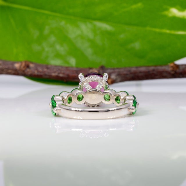 Purple 2.5Ct Purple Garnet Ring With Tsavorite Garnet Accents in Solid 14k Gold, 8mm, Size 6.75 For Sale - Image 8 of 9