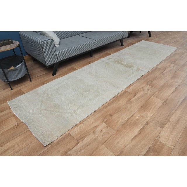 1970s Vintage Handmade Wool Cotton Turkish Beige Runner Rug For Sale - Image 9 of 11