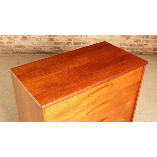 Wood Mid-Century Teak Chest of 4 Drawers on Casters from Austinsuite, 1960s For Sale - Image 7 of 11