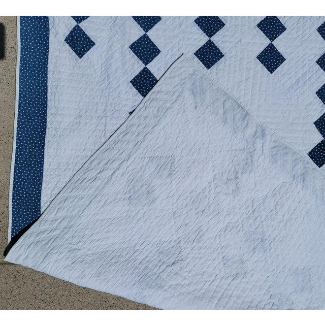 19th Century Blue & White Irish Chain Quilt For Sale - Image 4 of 5