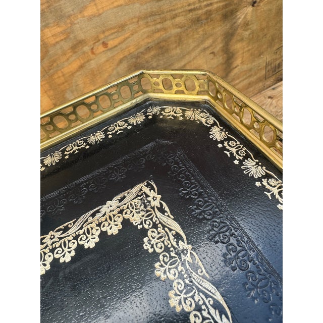 Animal Skin Late 20th Century Fine All Tooled Leather Legs Top and Sides W/Brass Gallery and Hairy Claw Feet Maitland Smith Drinks Occasional Table For Sale - Image 7 of 12