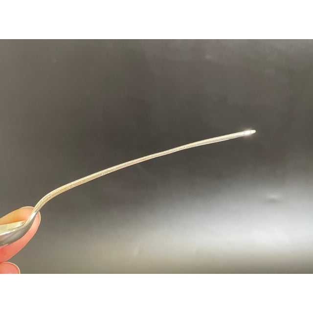 1920s Lunt Silver Treasure William & Mary 1921 Sterling Teaspoon With Monogram B For Sale - Image 10 of 12