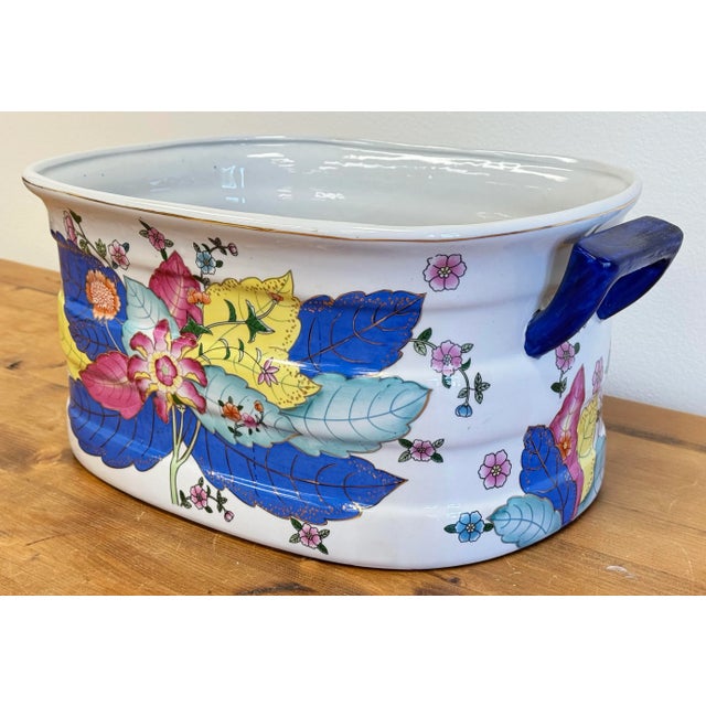 Large Porcelain Tobacco Leaf Motif Foot Bath or Planter For Sale In Kansas City - Image 6 of 9