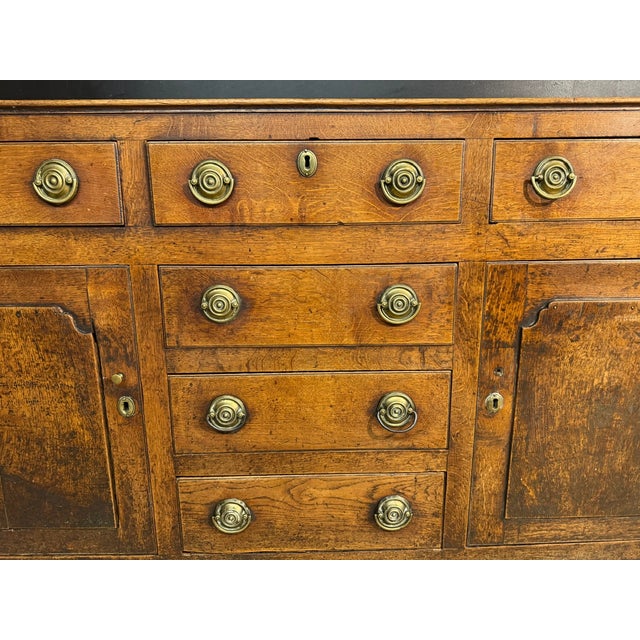 Antique Welsh Georgian Oak Dresser Base from Conway Valley, 1740 For Sale - Image 12 of 17