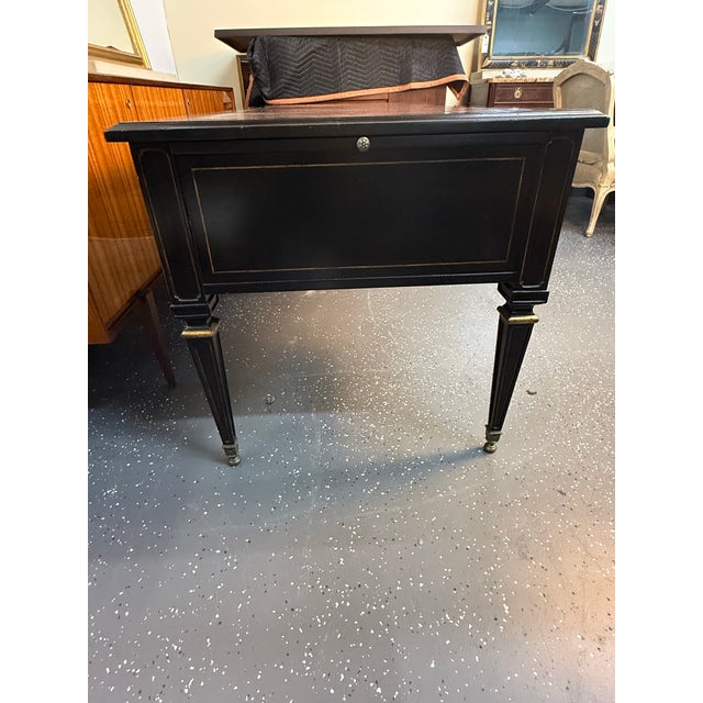 1990s Lillian August for Hickory White Ebonized Leather Top Desk With Pull-Out Slides For Sale - Image 11 of 12