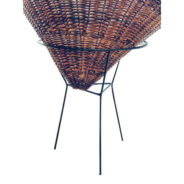 Large Wicker Baskets with Metal Frame, 1950s, Set of 2 For Sale - Image 6 of 7