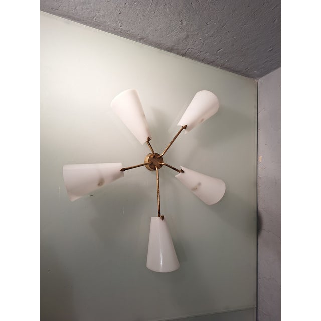 Mid-Century Modern Star-Shaped Wall Lamp in Brass and Acrylic Glass Lumen from Lumen Milano, 1950s For Sale - Image 3 of 10