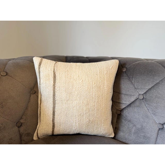Vintage Turkish Hemp Pillow, Ivory White Single Stripe Cushion, Handwoven Anatolian Pillow With Insert, 16x16 In For Sale In New York - Image 6 of 7