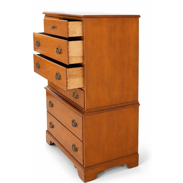 Chestnut Vintage Solid Maple Nutmeg Wood Ethan Allen Chest of Drawers For Sale - Image 8 of 11
